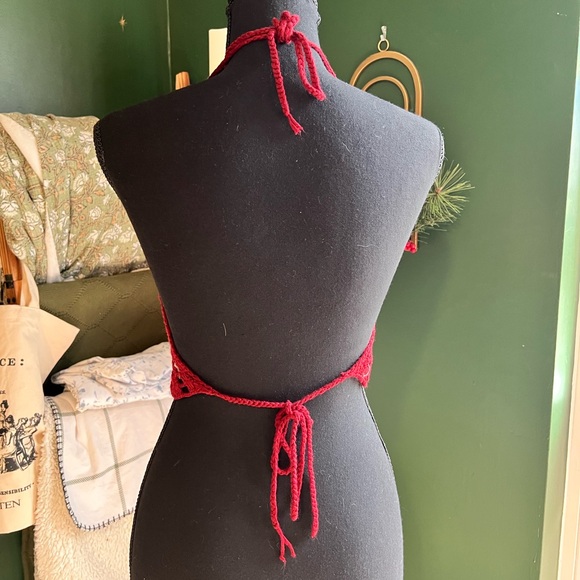 💫 Handmade red crochet halter top - Picture 7 of 12